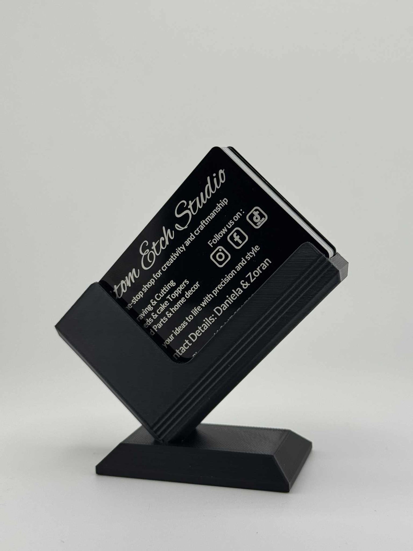3D Printed Business Card Holder – Modern & Customisable